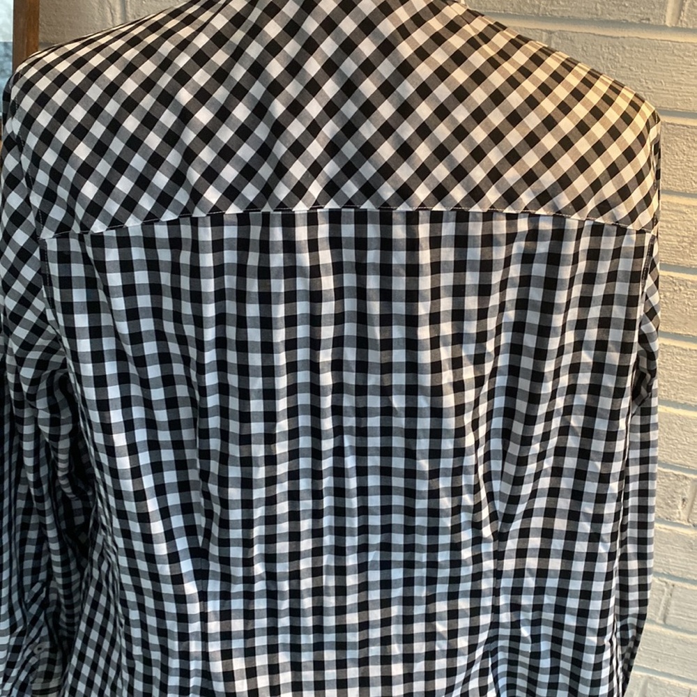 Size 14W tailored Talbots non-iron button down - Picture 7 of 8
